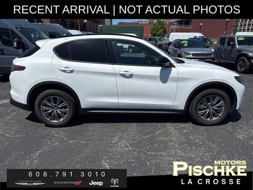 Milano 2024 Alfa Romeo Stelvio Base