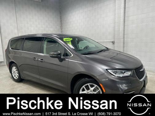 2023 Chrysler Pacifica Touring-L