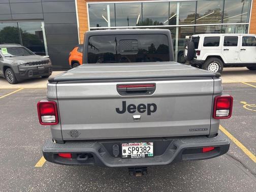 Billet Silver Metallic Clearcoat 2020 Jeep Gladiator Sport