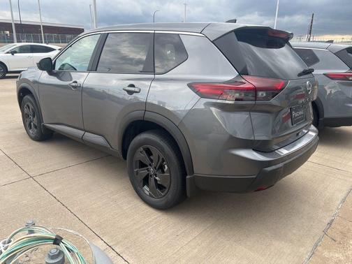 Gun Metallic 2026 Nissan Rogue SV