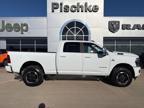 Bright White Clearcoat 2025 RAM 2500 Laramie