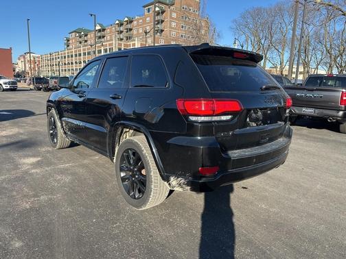 2020 Jeep Grand Cherokee Altitude