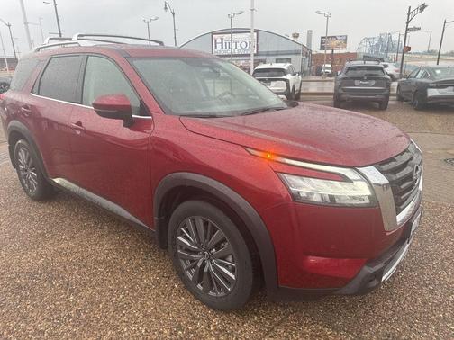 Scarlet Ember 2024 Nissan Pathfinder SL