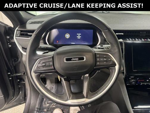 2023 Jeep Grand Cherokee L Laredo