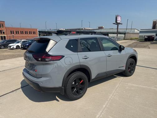 2025 Nissan Rogue Rock Creek