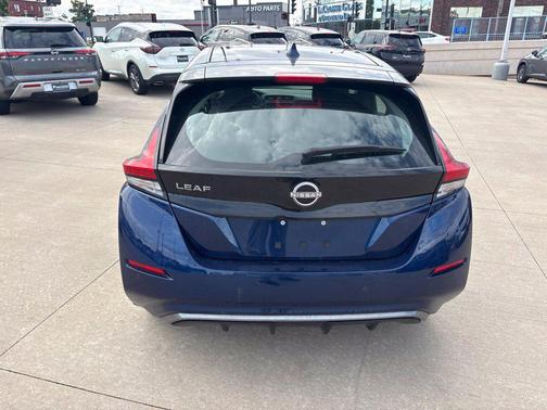 Deep Blue Pearl 2025 Nissan Leaf S
