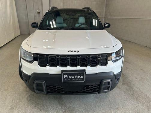 Bright White Clearcoat 2026 Jeep Cherokee Overland