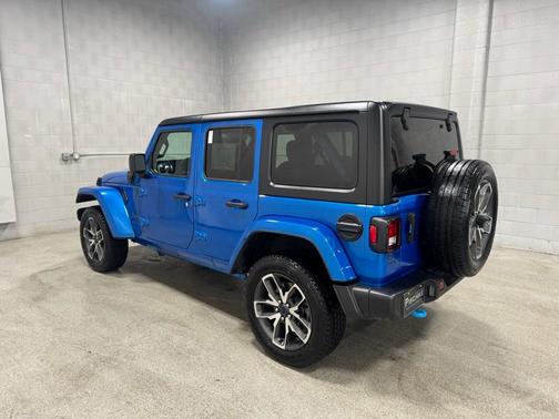 2024 Jeep Wrangler 4xe Sport