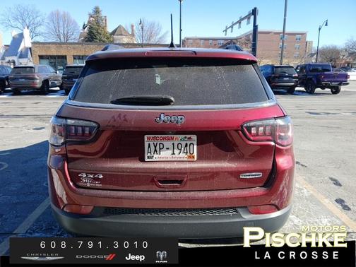 2022 Jeep Compass Latitude Lux