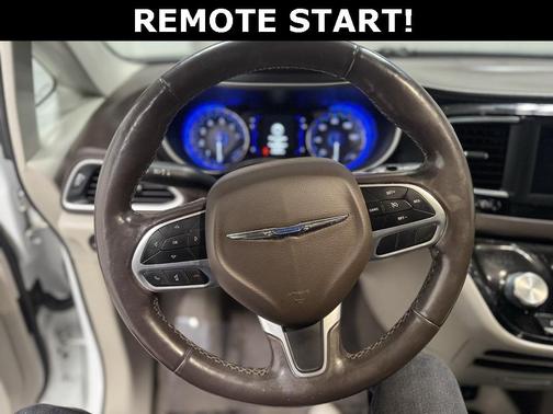 2020 Chrysler Pacifica Touring-L