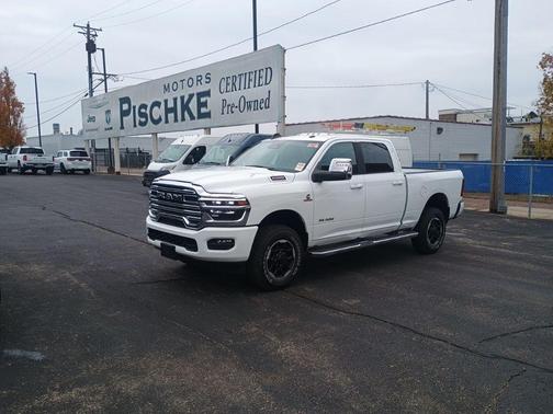 Bright White Clearcoat 2025 RAM 2500 Laramie