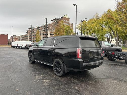 2020 GMC Yukon XL SLT