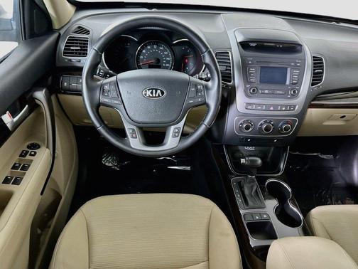 Satin Metal 2015 Kia Sorento LX