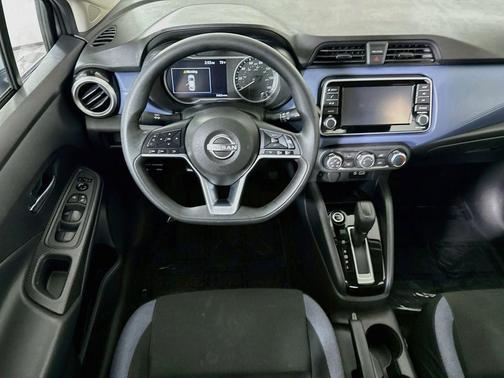Brilliant Silver Metallic 2025 Nissan Versa 1.6 SV