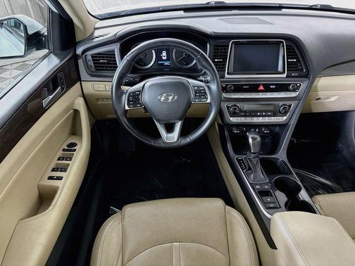 Quartz White Pearl 2018 Hyundai SONATA Limited