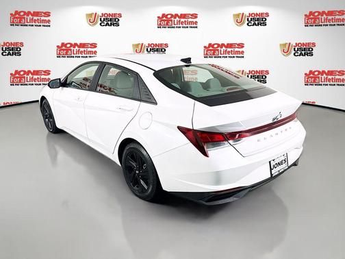 Quartz White 2021 Hyundai ELANTRA SEL