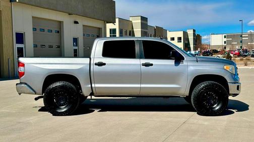 2014 Toyota Tundra SR5