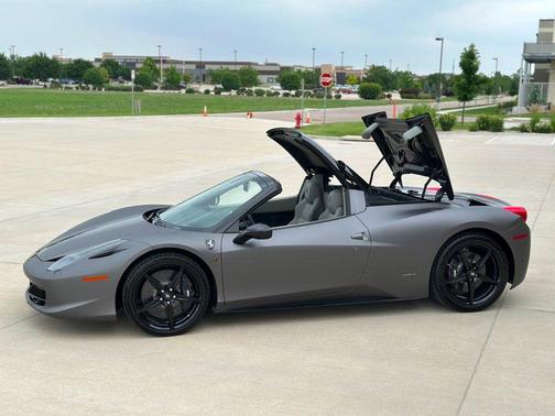 2013 Ferrari 458 Spider Base