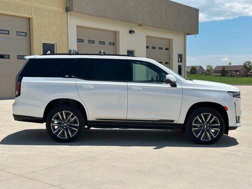 2023 Cadillac Escalade Sport Platinum