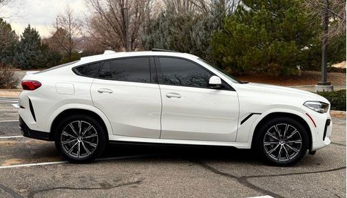 2023 BMW X6 xDrive40i