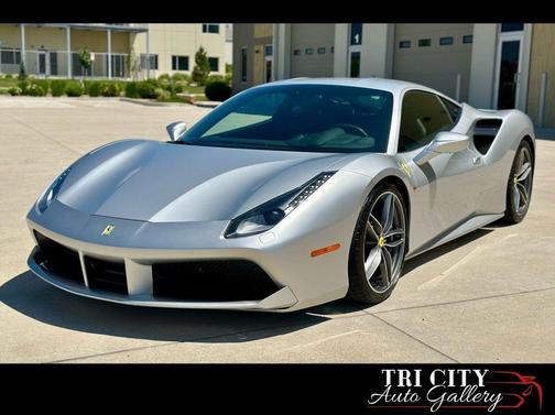 2017 Ferrari 488 GTB Base