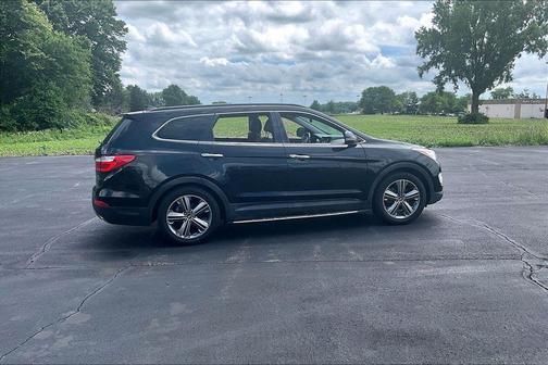 Becketts Black 2016 Hyundai SANTA FE Limited