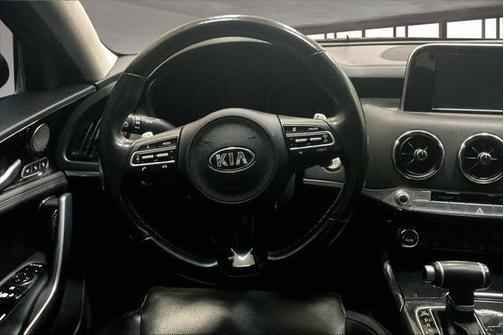 2019 Kia Stinger Base