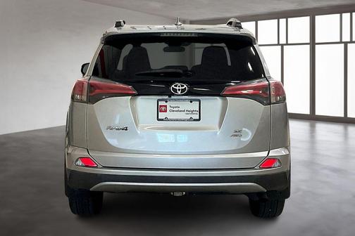 2017 Toyota RAV4 SE