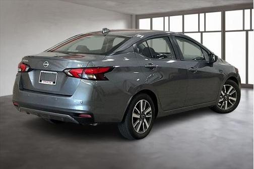 2023 Nissan Versa 1.6 SV