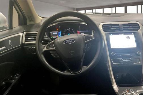 2018 Ford Fusion Hybrid SE