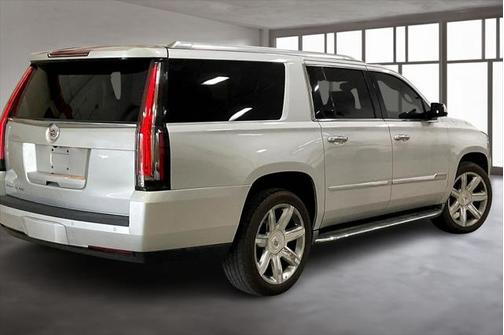2015 Cadillac Escalade ESV Luxury