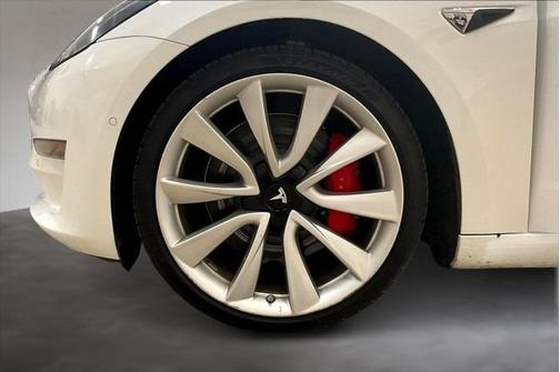 2018 Tesla Model 3 Performance