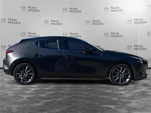 2022 Mazda Mazda3 FWD w/Preferred Package