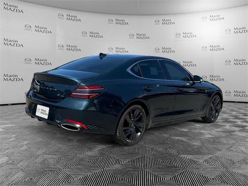 2022 Genesis G70 3.3T RWD
