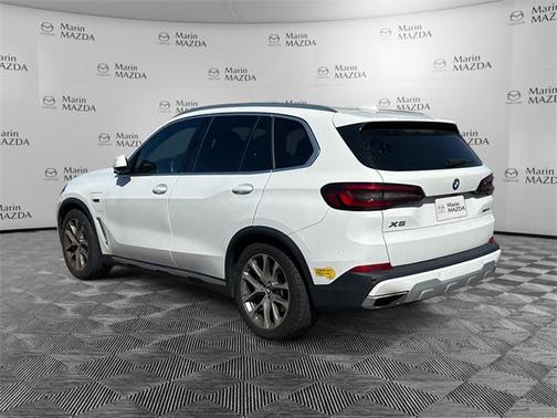 2022 BMW X5 PHEV xDrive45e