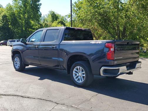 Dark Ash Metallic 2023 Chevrolet Silverado 1500 LT
