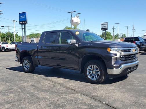Dark Ash Metallic 2023 Chevrolet Silverado 1500 LT