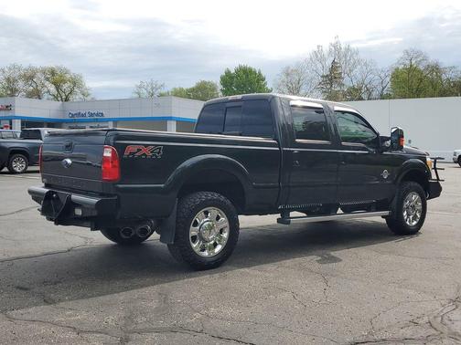 Tuxedo Black Metallic 2015 Ford F-250 Lariat