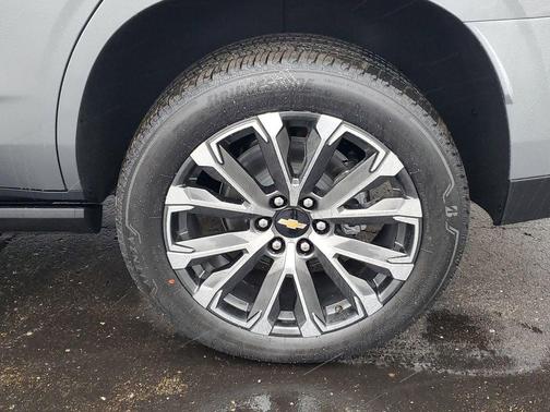 Sterling Gray Metallic 2026 Chevrolet Tahoe High Country