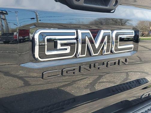 Onyx Black 2026 GMC Canyon AT4