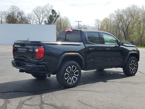 Onyx Black 2026 GMC Canyon AT4