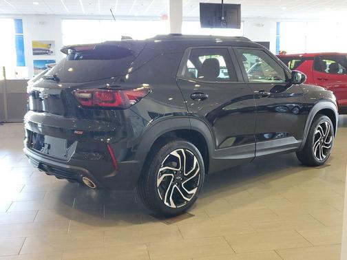 Mosaic Black Metallic 2026 Chevrolet Trailblazer RS