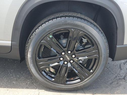 Sterling 2026 GMC Acadia Elevation