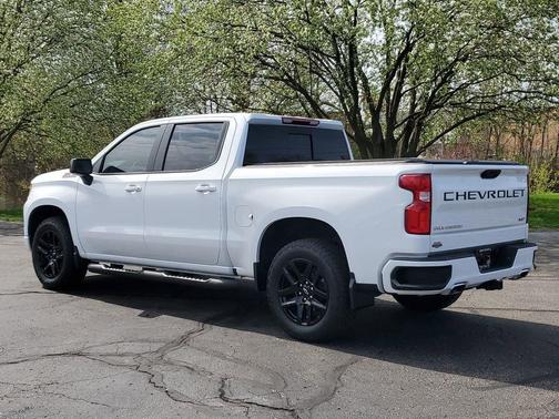 Summit White 2025 Chevrolet Silverado 1500 RST