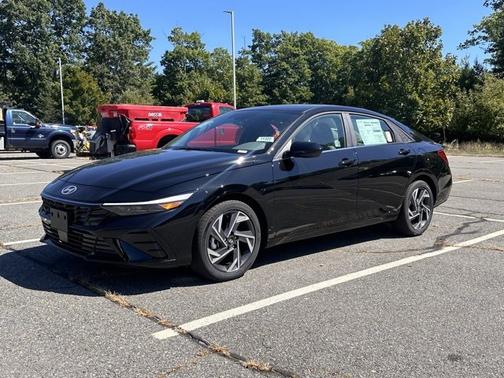 2025 Hyundai ELANTRA SEL Convenience