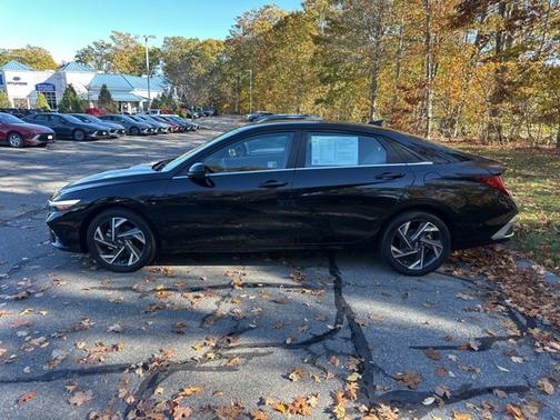 2025 Hyundai ELANTRA SEL Convenience