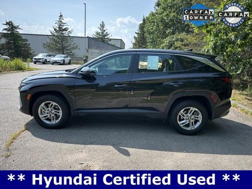 2025 Hyundai TUCSON SE