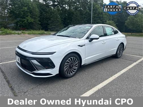 2024 Hyundai SONATA Hybrid Limited
