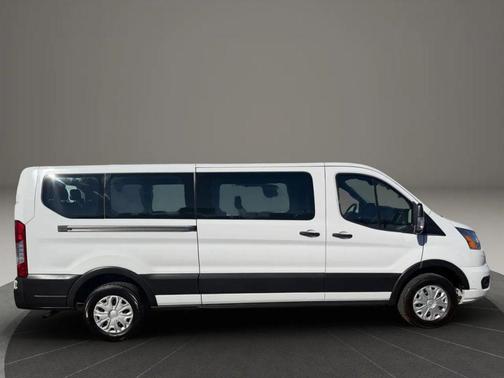 2022 Ford Transit-350 XLT