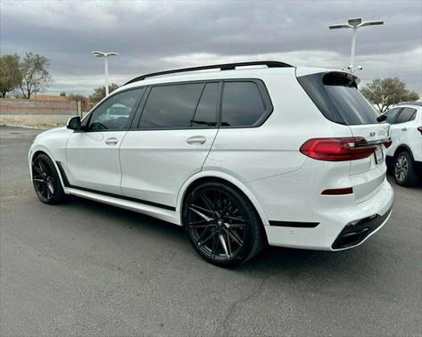 2021 BMW X7 M50i